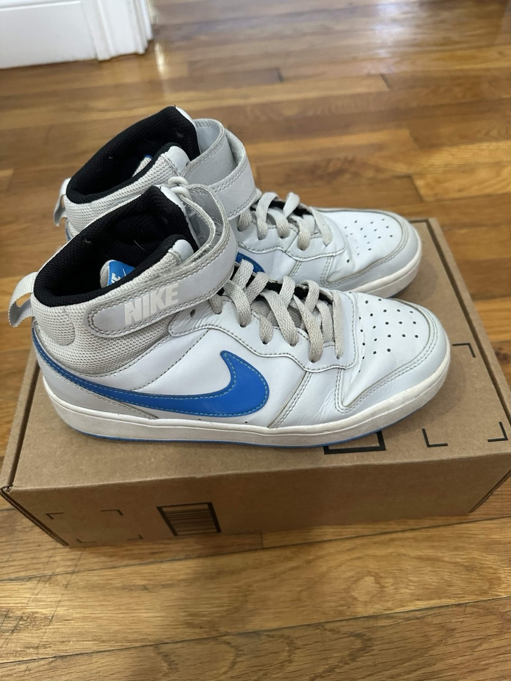 *Used* Nike Court Borough Mid 2 Big Kid Blue Grey (CD7782-012) Size 6Y